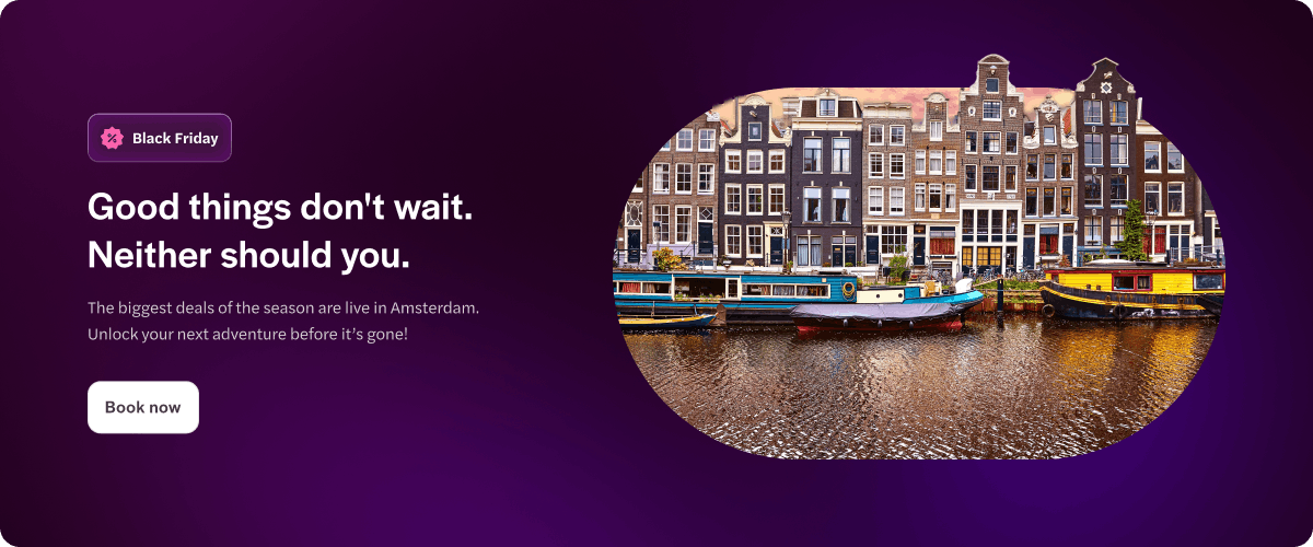 Floating houses and houseboats along Amsterdam canal.